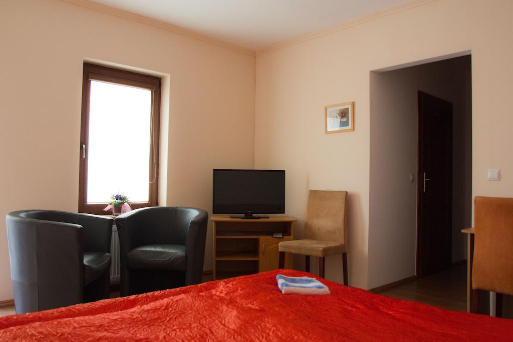 Dom Goscinny Pod Gora Chełmno Kamer foto